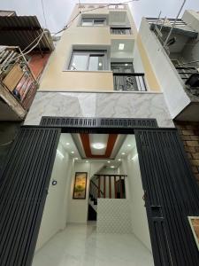 CHỐT NHANH - NHÀ 23M2 - SỔ  RIÊNG - GIÁP Q1 - GIÁ CHỈ HƠN 3 TỶ