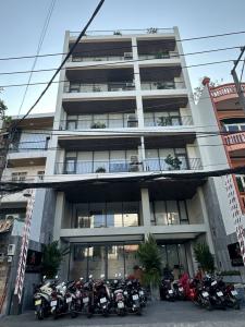 Cực cool, bán gấp ngôi nhà mặt tiền kinh doanh, đường rộng, P. Tân Quý, Q.Tân Phú.