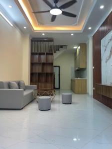 Đàm Quang Trung - Nhà mới Koong - Ngõ thộng - Ô tô - 6.8 tỷ