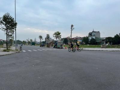 Đất nền có vị trí đắc địa tại Xã Dục Tú, Đông Anh, Hà Nội với diện tích 132m².

Giá bán: 19 tỷ