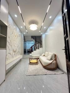 DOÃN KÊ THIỆN 42M x5 TẦNG-8,6 TỶ-VÀI BƯỚC Ô TÔ TRÁNH,NGÕ THÔNG CÁC NGẢ,PHÂN LÔ