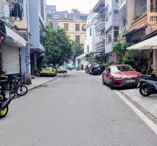 “Giá hiếm”, bán nhà Lạc Long Quân Võng Thị, ô tô vào nhà, chỉ 16 tỷ