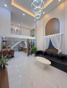 ♪Góc Kiệt Rộng 5m gần MT Nguyễn Chí Thanh, Chợ Hàn 49m2, 2 tầng đẹp, 3PN, sân Rộng 4.x tỷ