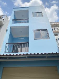 H1728 ???? Giảm 610tr! sát chợ Hạnh Thông Tây, SHR, Vuông, HXH, 3 tầng, 4x15m, 7.x tỷ