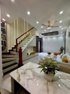 HẺM QUANG TRUNG – NHÀ MỚI 3 TẦNG GIÁ CHỈ 6.8 TỶ. LH:0779351867 – 0764071867.