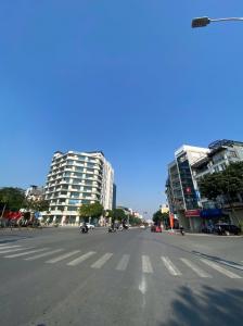 HỒNG TIẾN – NGÃ 4 VÀNG – GIỮ TIỀN AN TOÀN, SINH LỜI BỀN VỮNG - 27.5 TỶ