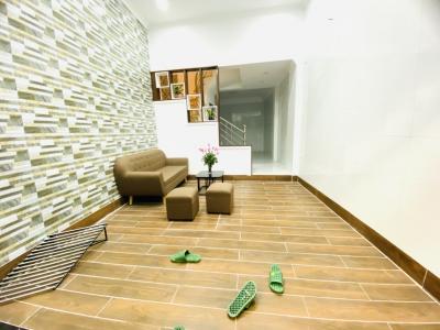 Khương Trung, nhà đẹp, gần Hồ, nở hậu, ô tô đỗ gần nhà, giá siêu hợp lý
