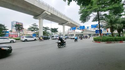 MẶT PHỐ CẦU GIẤY - Ô TÔ – VỈA HÈ RỘNG THOÁNG – KINH DOANH ĐỈNH