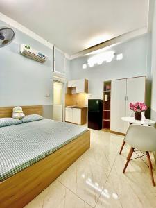 MÌNH CẦN PASS PHÒNG FULL NỘI THẤT VÀO Ở NGAY SAU TẾT TẠI 32 CAO VĂN NGỌC, PHƯỜNG PHÚ TRUNG, QUẬN