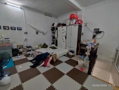 Ngõ Văn Hương 35m2 3 tầng mặt tiền 4.5 giá 5,x tỷ Đống Đa Hà Nội