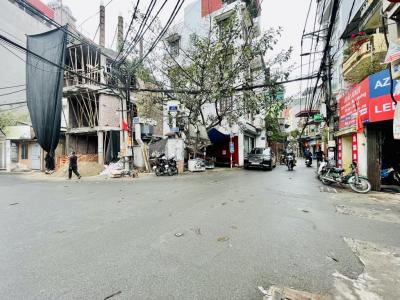 NGUYỄN DU – TÂM PHỐ VÀNG, NHÀ VƯỢNG KHÍ