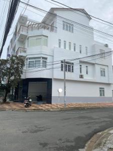 nhà 15 triệu góc 2 mặt tiền đường kdc Long Thịnh Phú Thứ Cái Răng