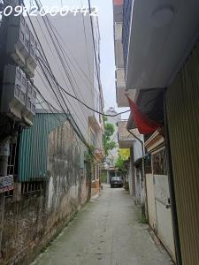 NHÀ 3 TẦNG - TRUNG TÂM PHỐ ĐỘI CẤN, BA ĐÌNH DT 50M2 LOANH QUANH 6TY , SỔ ĐỎ