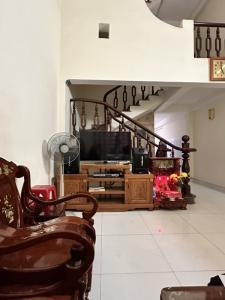 NHÀ ĐẸP 4 TẦNG - DT: 60M2- BÌNH THUẬN - QUẬN 7 - NHỈNH 7 TỶ