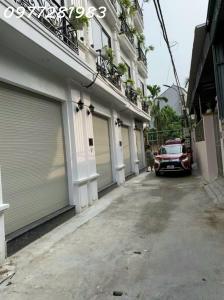 NHÀ ĐẸP CẠNH NHỔN – LÔ GÓC, THANG MÁY, Ô TÔ