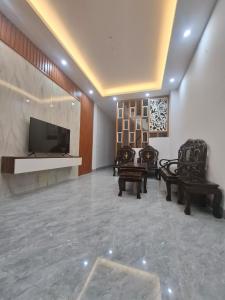 NHÀ ĐẸP – ĐỀN LỪ - 5 TẦNG 40M2 GIÁ NHỈNH 7 TỶ