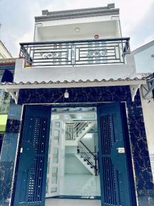 Nhà hẻm 184 Âu Dương Lân 3.2x14m nở hậu P. Chánh Hưng (P3Q8)