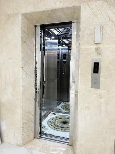 Nhà mình cho thuê nhà mới, căn góc, Mai Hắc Đế vỉa hè 92m2* 5T- 30 Tr