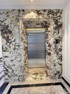 Nhà mình cho thuê nhà mới, căn góc, Mai Hắc Đế vỉa hè 95m2* 5T- 30 Tr