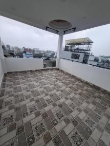 NHÀ MỚI ĐẸP LÓNG LÁNH - LÊ VĂN QUỚI -  BÌNH TRỊ ĐÔNG A - HẺM XE HƠI - ĐÚC THẬT KIÊN CỐ - 5 TẦNG -