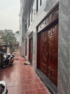 NHÀ MỚI ĐẸP LONG LANH - THƯỢNG THANH 6 TẦNG - NGÕ NÔNG GẦN - GIÁ CHỈ 5.75 TỶ