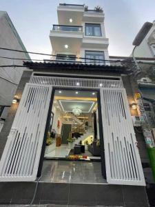 NHÀ MỚI HUỲNH TẤN PHÁT, THỊ TRẤN NHÀ BÈ – HẺM XE HƠI – FULL NỘI THẤT – GIÁ SỐC 6,66 TỶ