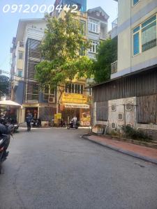 NHÀ PHÂN LÔ CẦU GIẤY– GẦN ĐẠI HỌC THƯƠNG MẠI & DIỆN TÍCH: 57,2M² X 5 TẦNG GIÁ BÁN 17 TỶ ..AA
