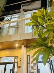♣ Nhà Sân Vườn Hồ Bơi, cây xanh, gần Big C, 57m2, 2 tầng, 3.xx tỷ