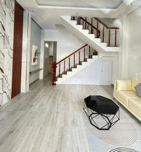 ► Nhà sát Mặt Tiền Trưng Nữ Vương, 20m Ô tô đậu, 46m2, 3 tầng, 4PN, 3.x tỷ