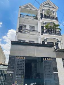 Nhà Vuông SHR 4 tầng HXH né 76m2 – Nguyễn Ảnh Thủ Quận 12 S