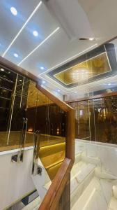 Ô tô đậu trước nhà – Bán nhà 5 tầng Full nội thất, sổ hoàn công, 6PN/7WC, liên hệ 0382202524