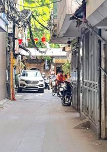 PHỐ HIẾM NHÀ BÁN!!! NHÀ RIÊNG TẠI XUÂN THUỶ/ CẦU GIẤY- DT 48M2- Ô TÔ QUA NHÀ- LÔ GÓC- MẶT NGÕ KINH