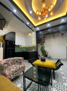 SIÊU PHẨM ĐỊNH CÔNG HẠ – PHÒNG KHÁCH INDOCHINA – NGÕ GẦN PHỐ