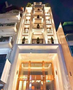 ???? TÒA KHÁCH SẠN VIP MẶT PHỐ HUẾ, HOÀN KIẾM 300M2 10T MT 9M, CHỈ 700 TỶ ????