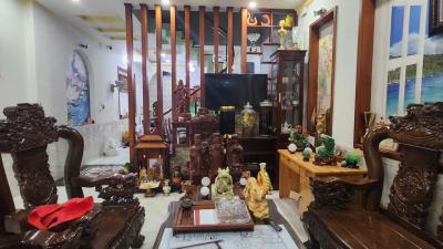trước mặt KINH DOANH ĐỈNH 5 TẦNG (xuất hiện HẦM), địa chỉ VÀNG TP DĨ AN, 122M², CHỈ 10.8 TỶ TL