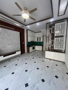 Tư Đình Long Biên - Ô tô - Ngõ thông - View biệt thự- 7.4 tỷ